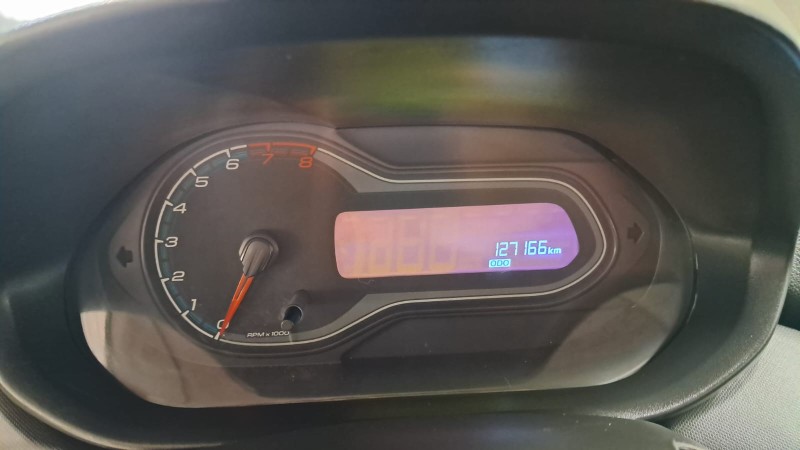 ONIX 1.0 MPFI LT 8V FLEX 4P MANUAL - 2013 - SãO SEBASTIãO DO CAí