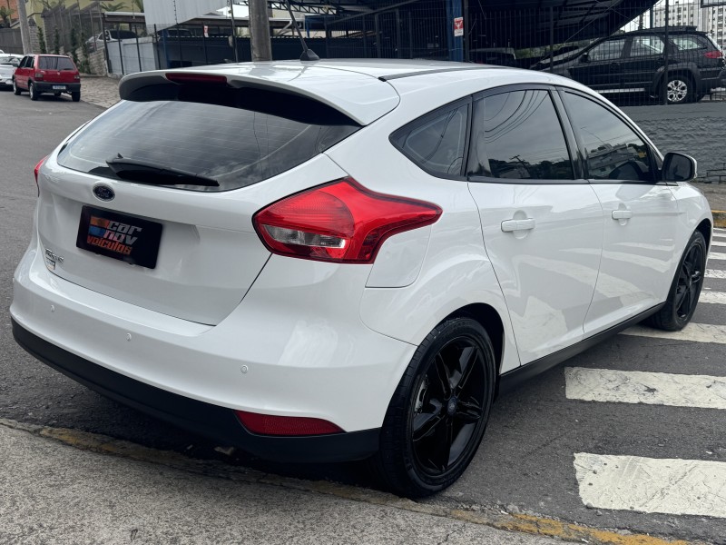 FOCUS 1.6 SE 16V FLEX 4P MANUAL - 2018 - CAXIAS DO SUL