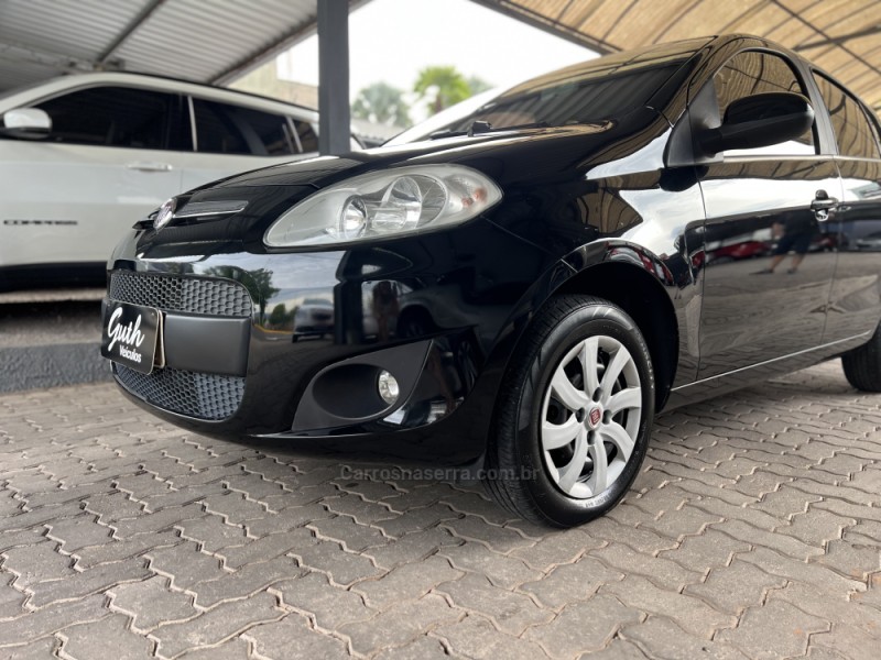 PUNTO 1.4 ATTRACTIVE 8V FLEX 4P MANUAL - 2012 - BOM PRINCíPIO