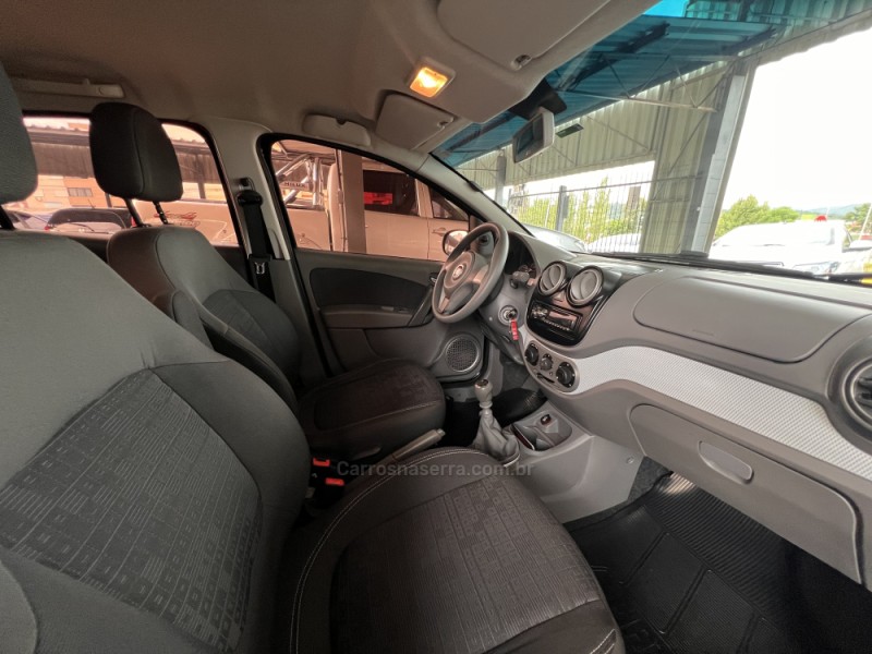 PUNTO 1.4 ATTRACTIVE 8V FLEX 4P MANUAL - 2012 - BOM PRINCíPIO