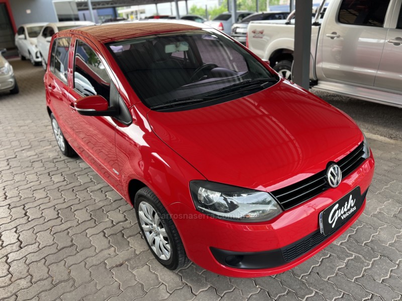 FOX 1.0 MI TREND 8V FLEX 4P MANUAL - 2012 - BOM PRINCíPIO