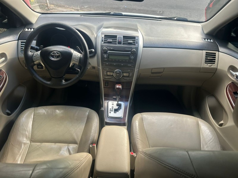 COROLLA 2.0 ALTIS PREMIUM 16V FLEX 4P AUTOMÁTICO - 2012 - TRêS COROAS