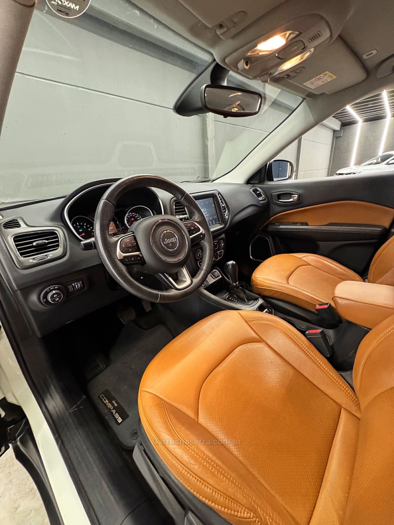COMPASS 2.0 16V FLEX LONGITUDE AUTOMÁTICO - 2017 - PASSO FUNDO
