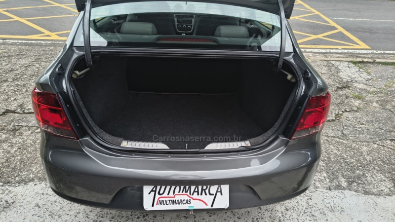 VOYAGE 1.6 MI TREND 8V FLEX 4P MANUAL - 2011 - CAXIAS DO SUL