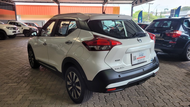 KICKS 1.6 16V FLEX SL 4P XTRONIC - 2018 - GARIBALDI