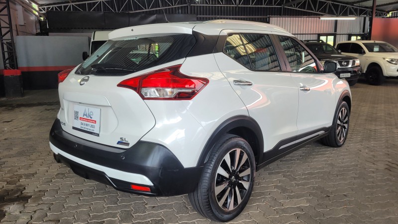 KICKS 1.6 16V FLEX SL 4P XTRONIC - 2018 - GARIBALDI