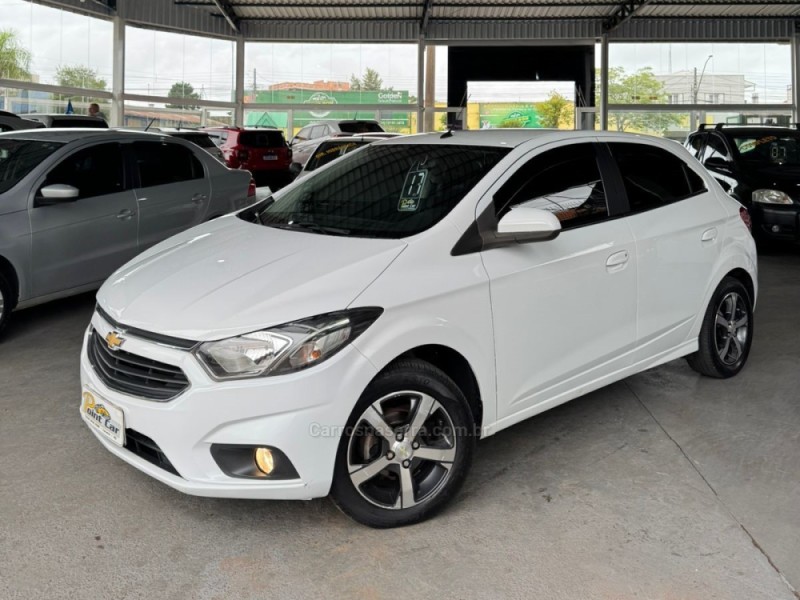 ONIX 1.4 MPFI LTZ 8V FLEX 4P MANUAL - 2017 - VACARIA