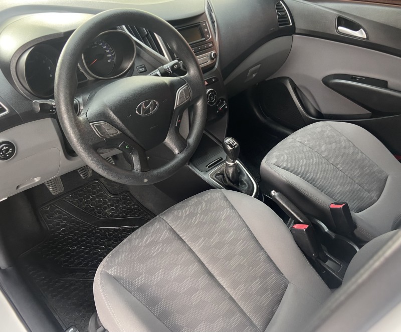 HB20S 1.6 COMFORT PLUS 16V FLEX 4P MANUAL - 2017 - CANELA