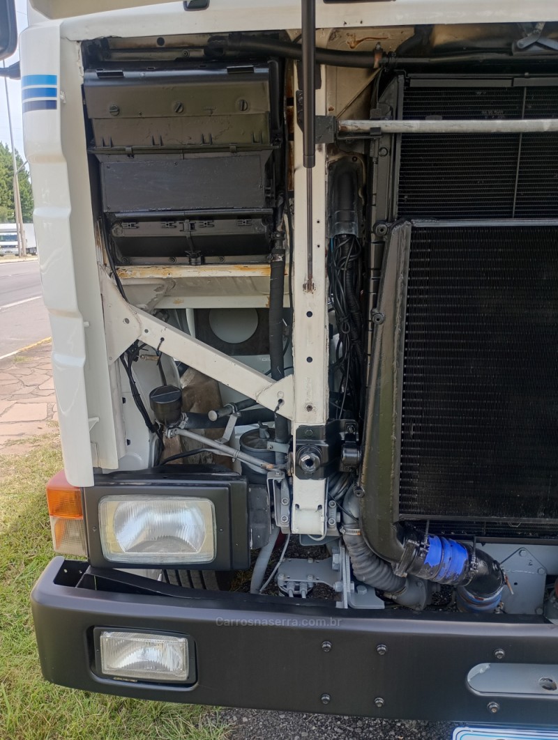 R-113 H 360 4X2 - 1997 - FARROUPILHA