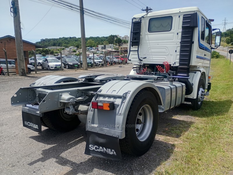 R-113 H 360 4X2 - 1997 - FARROUPILHA