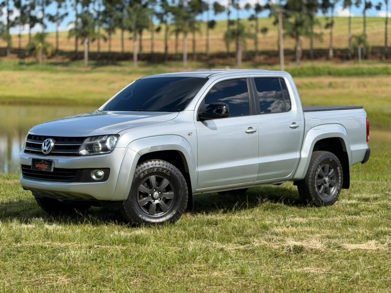 amarok 2.0 trendline 4x4 cd 16v turbo intercooler diesel 4p automatico 2013 lagoa vermelha