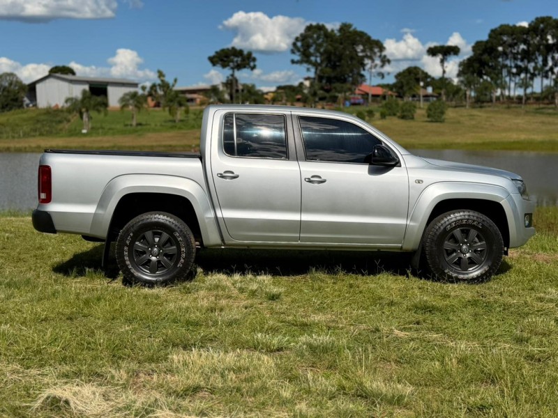 AMAROK 2.0 TRENDLINE 4X4 CD 16V TURBO INTERCOOLER DIESEL 4P AUTOMÁTICO - 2013 - LAGOA VERMELHA