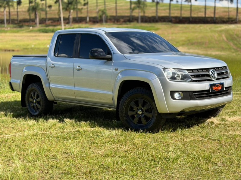 AMAROK 2.0 TRENDLINE 4X4 CD 16V TURBO INTERCOOLER DIESEL 4P AUTOMÁTICO - 2013 - LAGOA VERMELHA