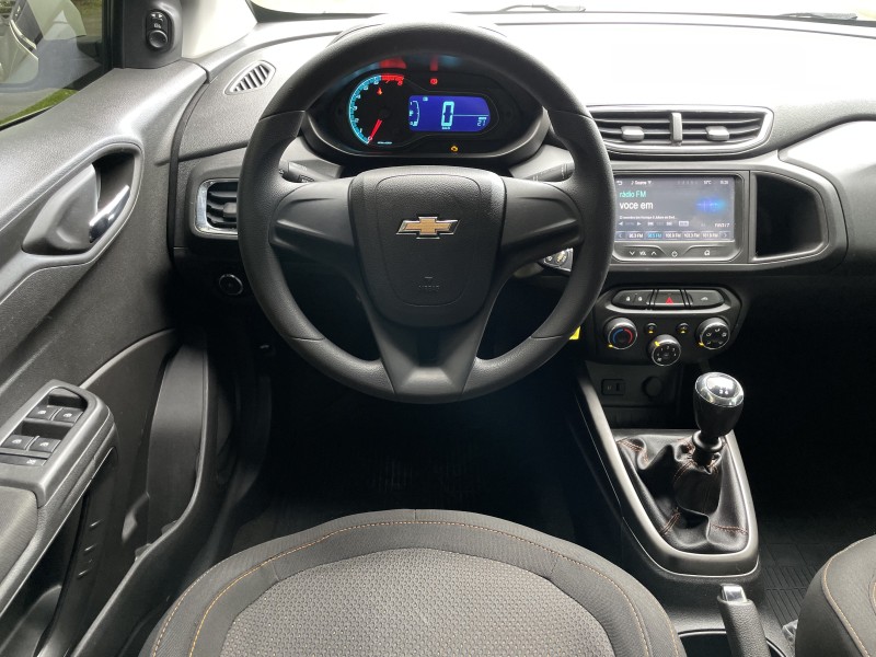 ONIX 1.4 MPFI LTZ 8V FLEX 4P MANUAL - 2015 - CAXIAS DO SUL