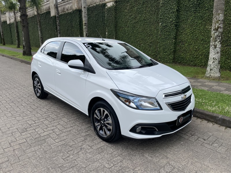 ONIX 1.4 MPFI LTZ 8V FLEX 4P MANUAL - 2015 - CAXIAS DO SUL