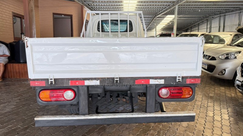 HR 2.5 LONGO SEM CAÇAMBA 4X2 16V 130CV TURBO INTERCOOLER DIESEL 2P MANUAL - 2016 - DOIS IRMãOS