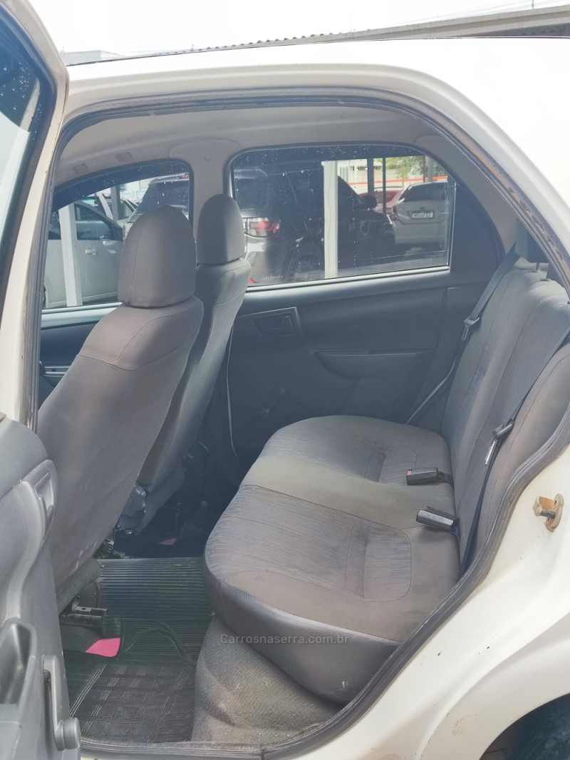 CELTA 1.0 MPFI VHC LIFE 8V FLEX 4P MANUAL - 2007 - FARROUPILHA