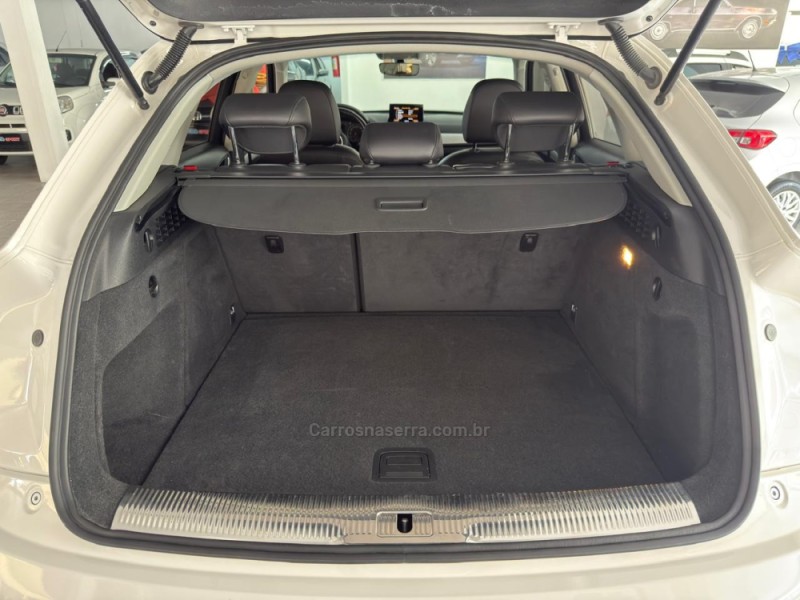 Q3 1.4 TFSI AMBIENTE FLEX 4P S TRONIC - 2017 - NOVO HAMBURGO