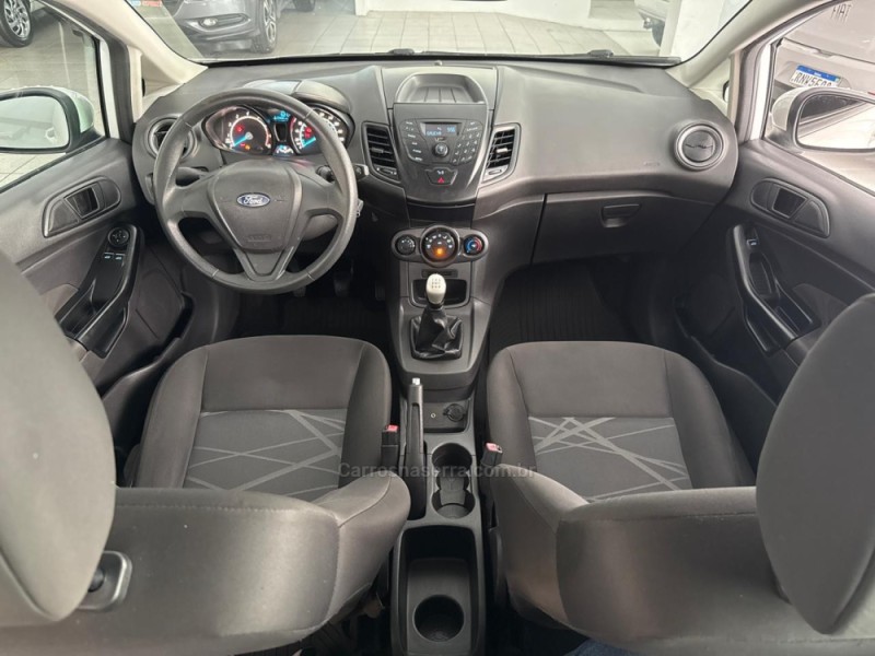 FIESTA 1.6 SE HATCH 16V FLEX 4P MANUAL - 2016 - NOVO HAMBURGO