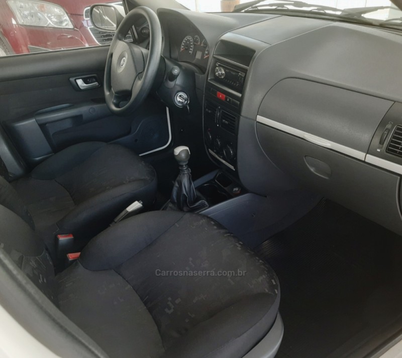 SIENA 1.8 MPI HLX 8V FLEX 4P MANUAL - 2005 - GARIBALDI