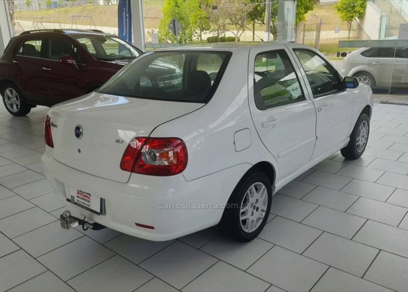 SIENA 1.8 MPI HLX 8V FLEX 4P MANUAL - 2005 - GARIBALDI