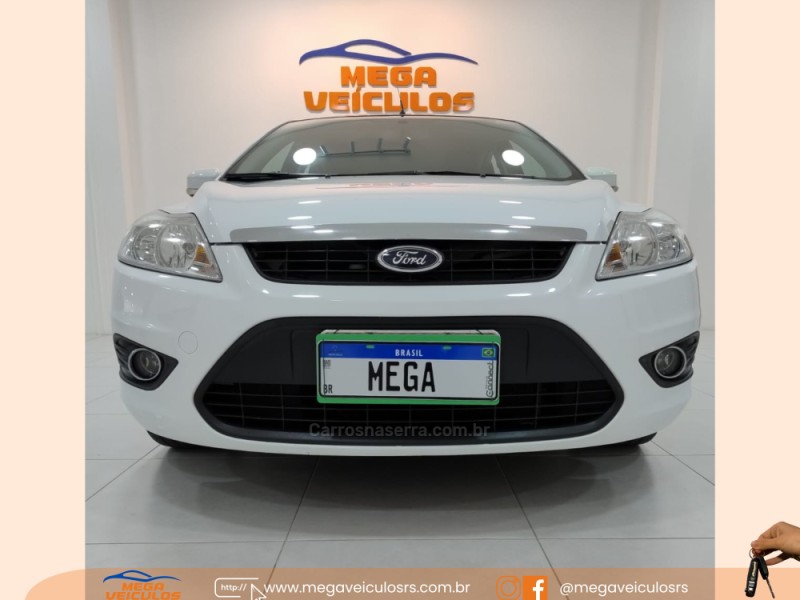 FOCUS 1.6 GLX 16V FLEX 4P MANUAL - 2013 - BENTO GONçALVES