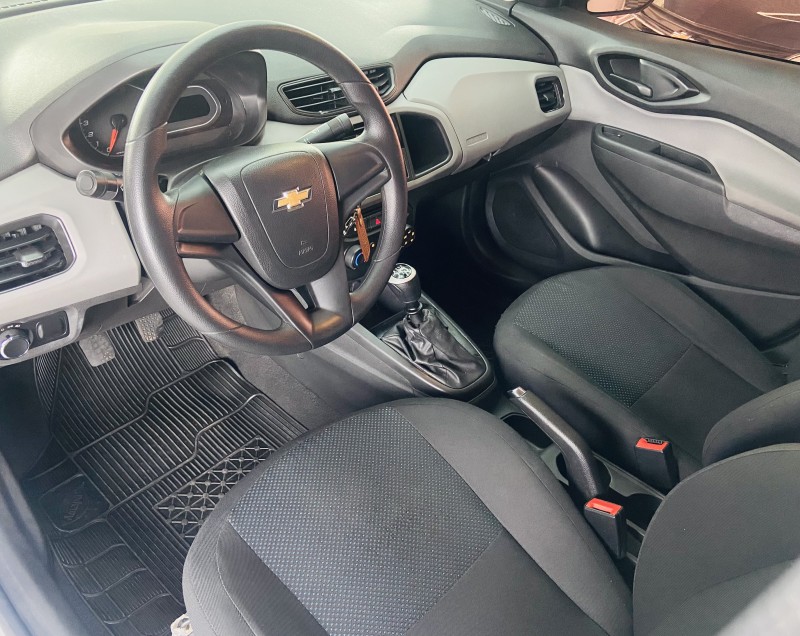 PRISMA 1.0 MPFI JOY 8V FLEX 4P MANUAL - 2018 - CANELA