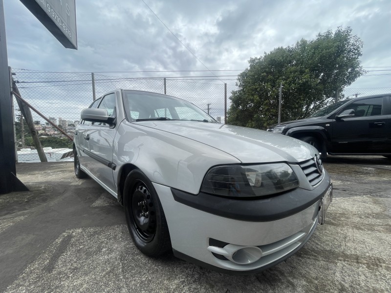 GOL 2.0 MI 8V GASOLINA 4P MANUAL G.III - 2001 - CAXIAS DO SUL