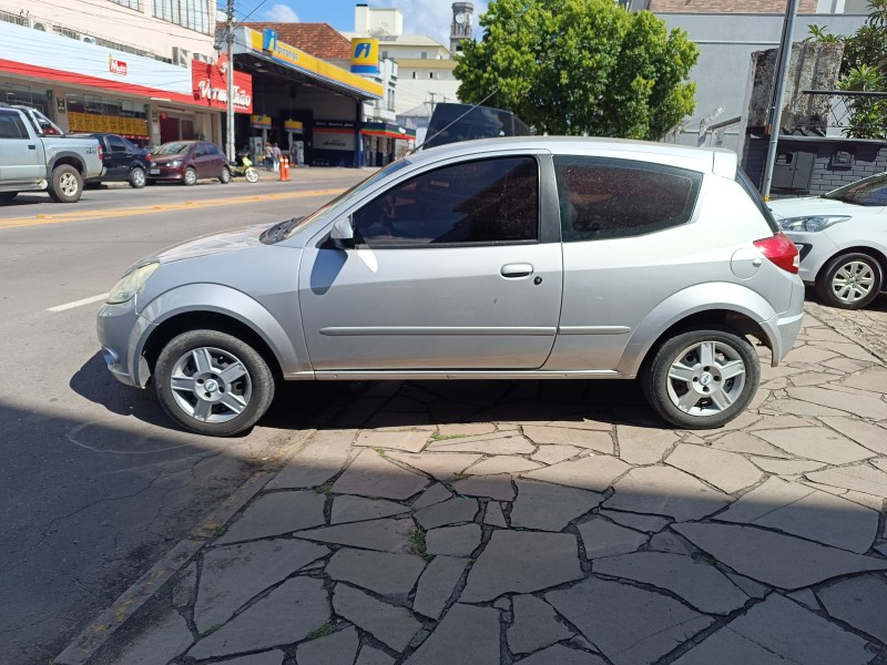 KA 1.0 MPI 8V FLEX 2P MANUAL - 2011 - FLORES DA CUNHA