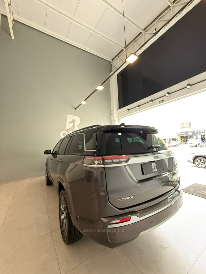 COMMANDER 2.0 OVERLAND TD380 4X4 TURBO DIESEL 4P AUTOMÁTICO - 2024 - LAJEADO