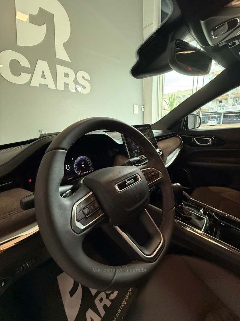 COMMANDER 2.0 OVERLAND TD380 4X4 TURBO DIESEL 4P AUTOMÁTICO - 2024 - LAJEADO