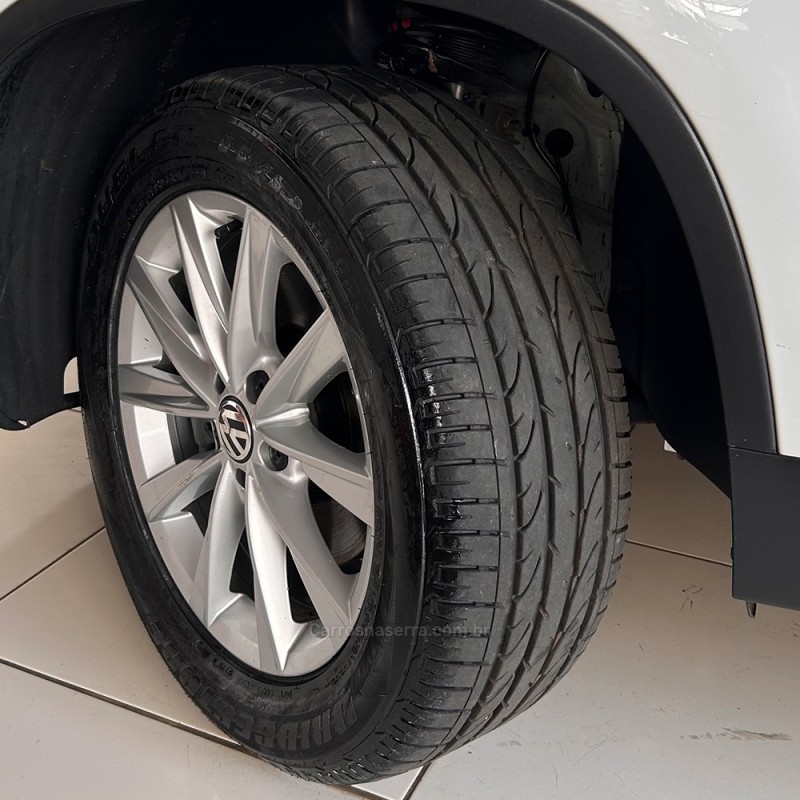 TIGUAN 2.0 TSI 16V TURBO GASOLINA 4P TIPTRONIC - 2014 - VACARIA