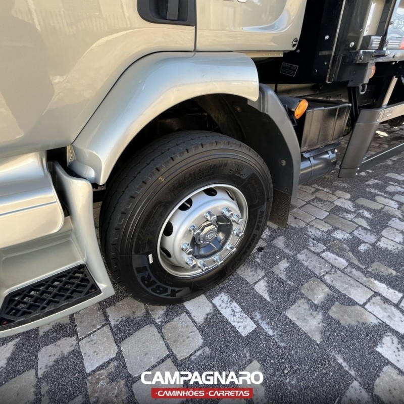 VM 220 4X2 - 2013 - VACARIA