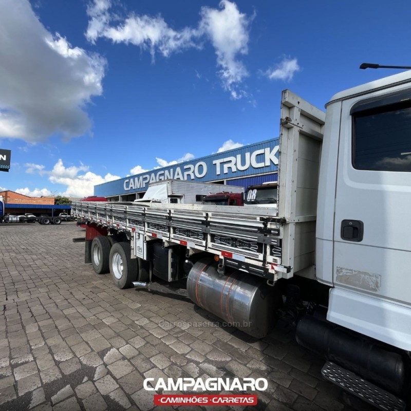 L-1620 3 EIXOS - 2004 - VACARIA