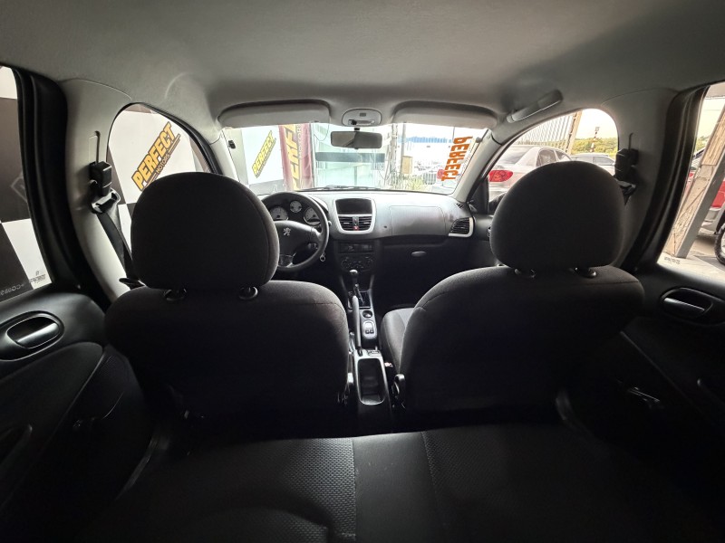 207 1.4 XR 8V FLEX 4P MANUAL - 2012 - PORTãO