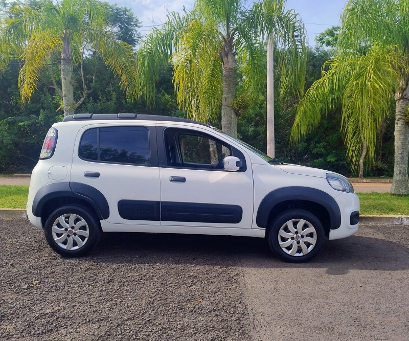 UNO 1.0 EVO WAY FIRE 8V FLEX 4P MANUAL - 2017 - CAMPO BOM