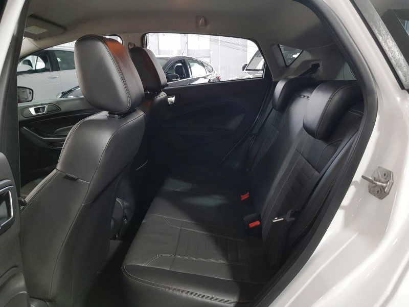 FIESTA 1.6 TITANIUM HATCH 16V FLEX 4P AUTOMÁTICO - 2016 - CAXIAS DO SUL
