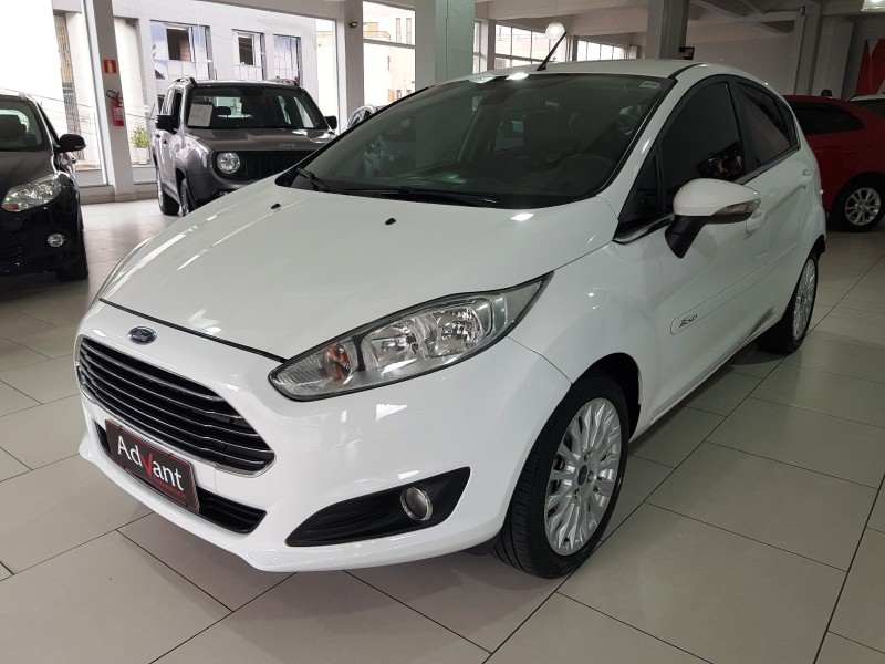 fiesta 1.6 titanium hatch 16v flex 4p automatico 2016 caxias do sul