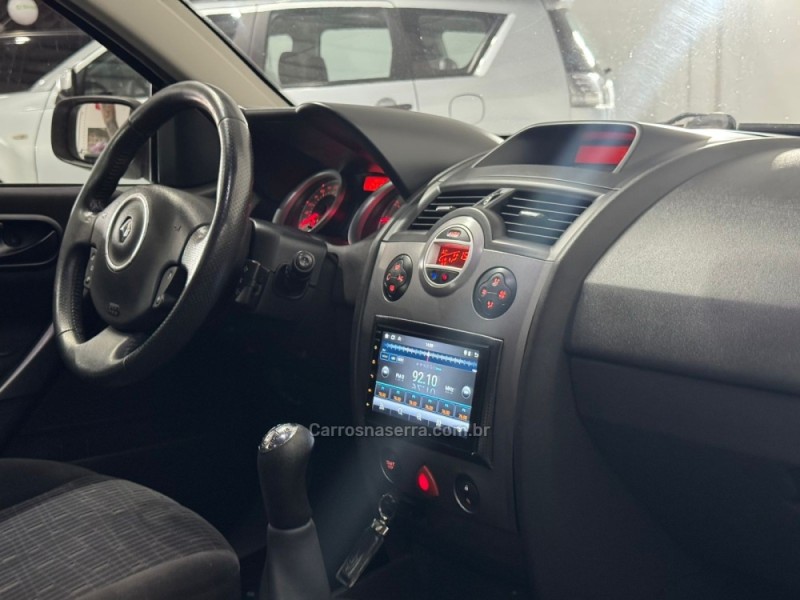 MÉGANE 1.6 DYNAMIQUE GRAND TOUR 16V FLEX 4P MANUAL - 2012 - ESTâNCIA VELHA