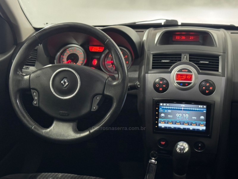 MÉGANE 1.6 DYNAMIQUE GRAND TOUR 16V FLEX 4P MANUAL - 2012 - ESTâNCIA VELHA