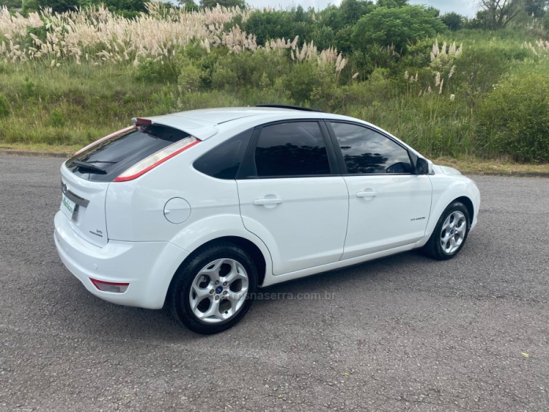 FOCUS 2.0 TITANIUM HATCH 16V FLEX 4P AUTOMÁTICO - 2012 - FLORES DA CUNHA