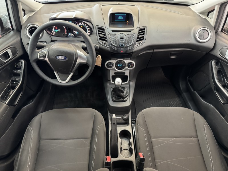FIESTA 1.6 SE HATCH 16V FLEX 4P MANUAL - 2015 - CAXIAS DO SUL