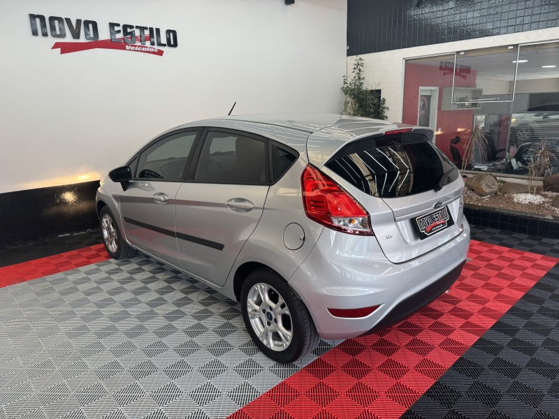 FIESTA 1.6 SE HATCH 16V FLEX 4P MANUAL - 2015 - CAXIAS DO SUL