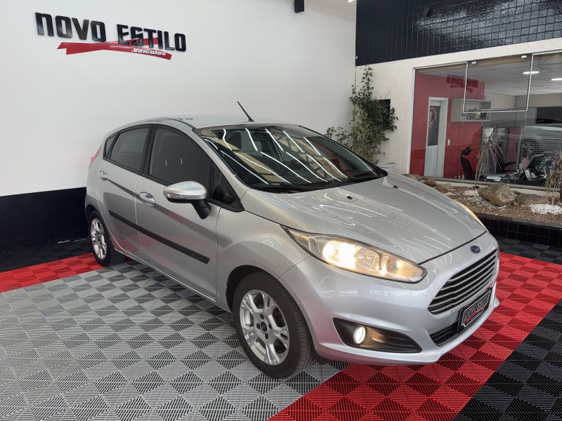 FIESTA 1.6 SE HATCH 16V FLEX 4P MANUAL - 2015 - CAXIAS DO SUL
