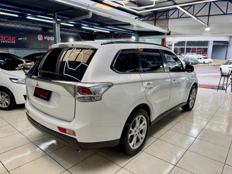 OUTLANDER 2.0 SPORT GLS 16V FLEX 4P AUTOMÁTICO - 2015 - ESTâNCIA VELHA