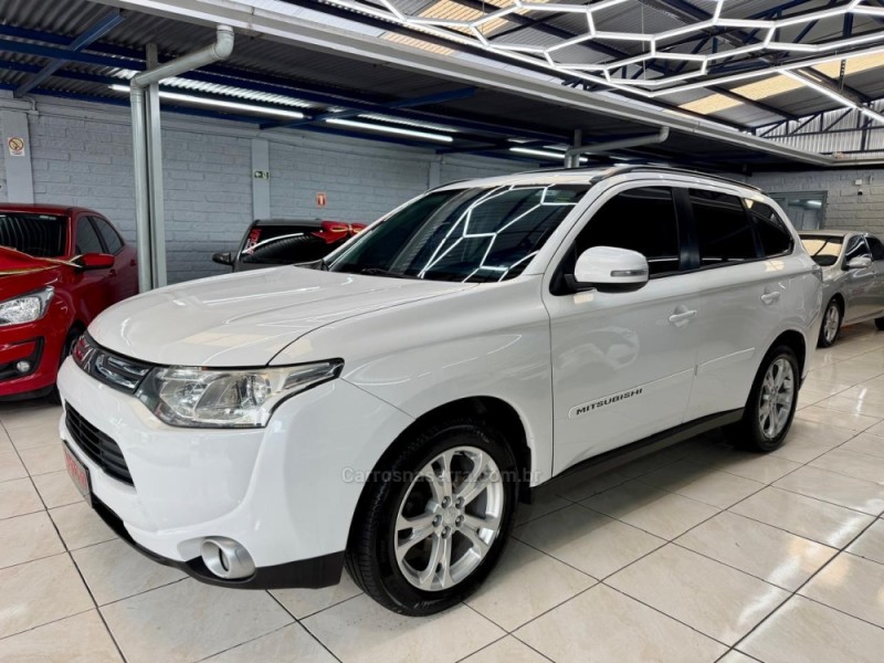 outlander 2.0 sport gls 16v flex 4p automatico 2015 estancia velha