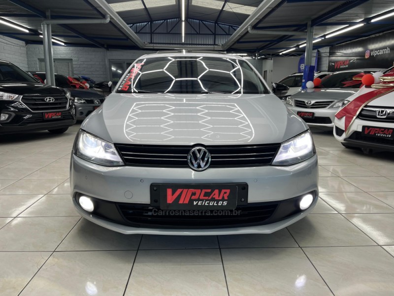 JETTA 2.0 COMFORTLINE FLEX 4P TIPTRONIC - 2012 - ESTâNCIA VELHA