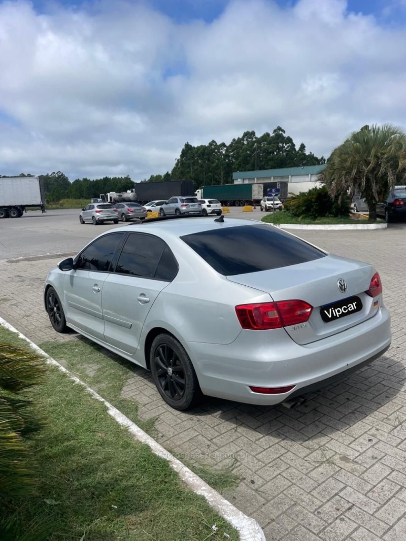 JETTA 2.0 COMFORTLINE FLEX 4P TIPTRONIC - 2012 - ESTâNCIA VELHA