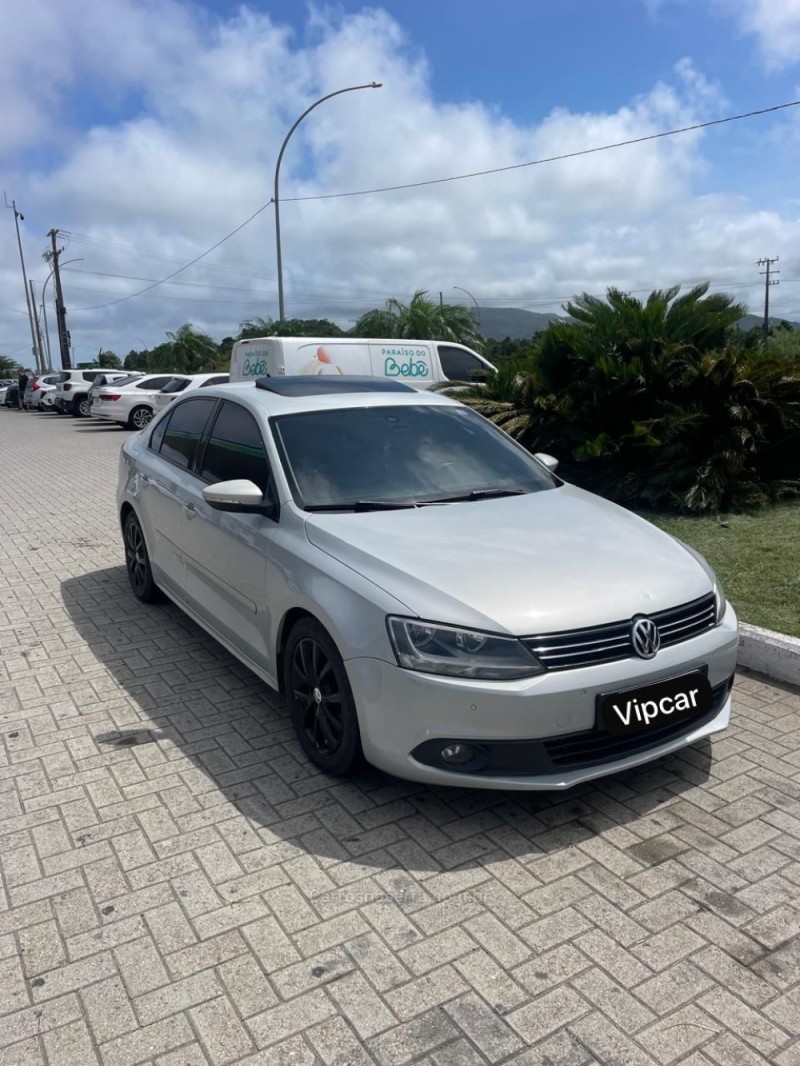 JETTA 2.0 COMFORTLINE FLEX 4P TIPTRONIC - 2012 - ESTâNCIA VELHA