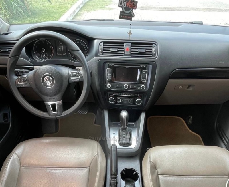 JETTA 2.0 COMFORTLINE FLEX 4P TIPTRONIC - 2012 - ESTâNCIA VELHA